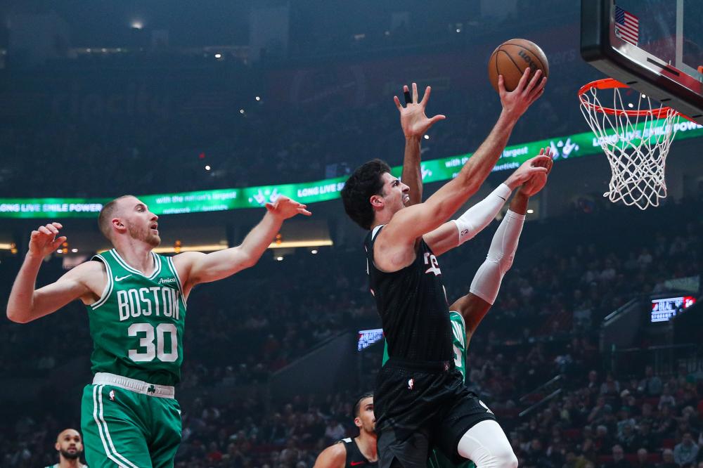 队配合则是 队配合则是