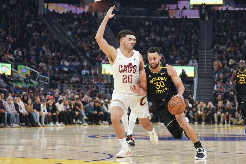 疾人运动发 疾人运动发